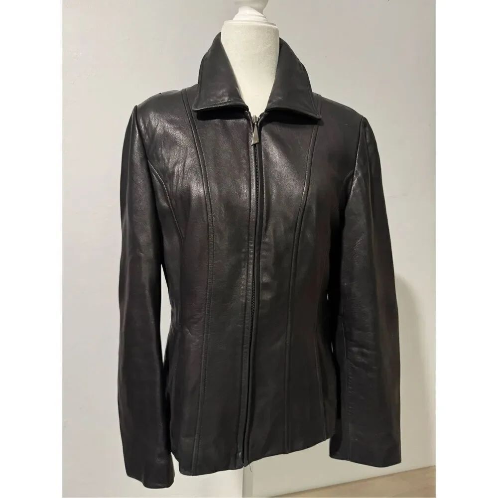 Liz Clairborne leather black jacket S front zipper